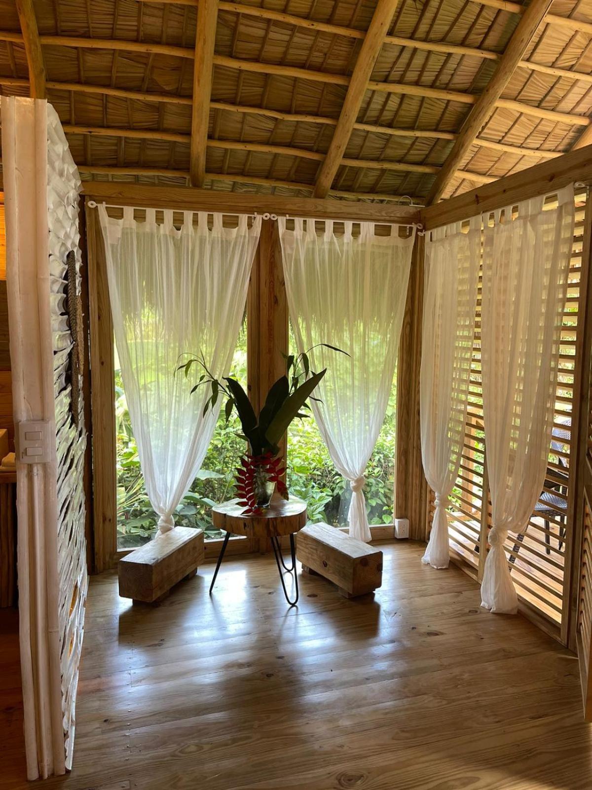 Samo Eco Lodge ลาสแตร์เรนาส ภายนอก รูปภาพ