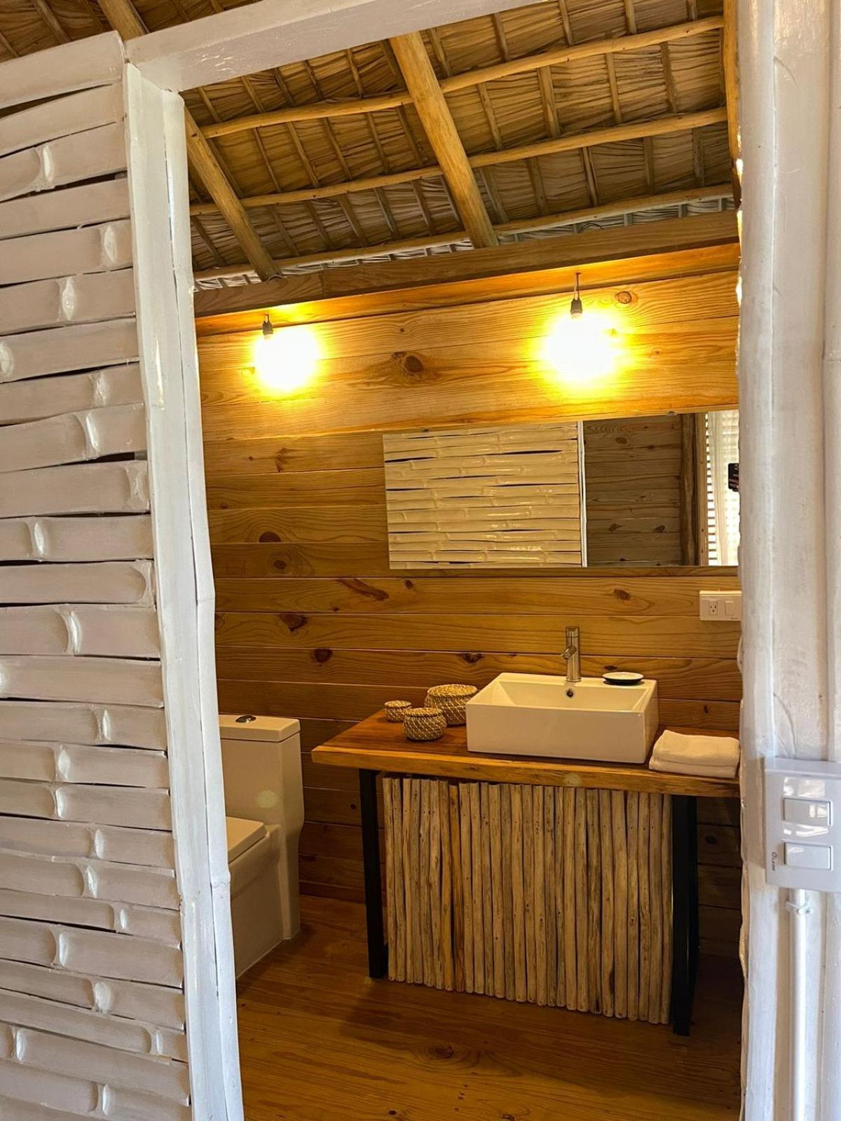Samo Eco Lodge ลาสแตร์เรนาส ภายนอก รูปภาพ